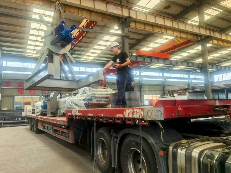 Ocelová struktura Liweiyuan C/Z Purlin All-In-One dorazí