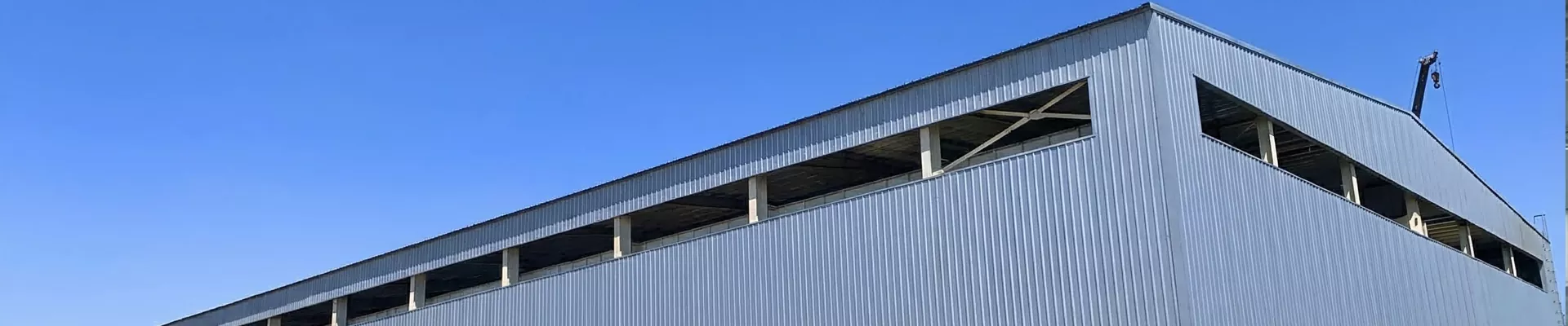 Továrna na ocelové konstrukce